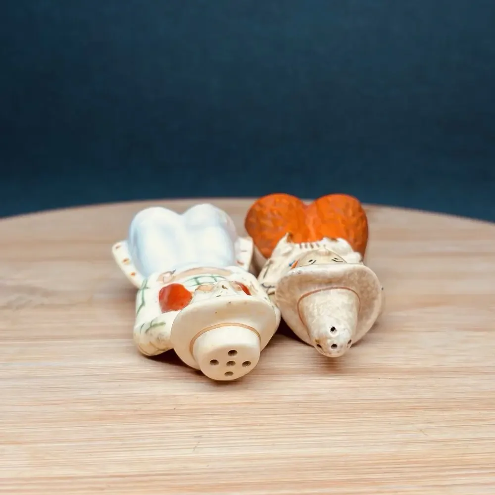 Vintage Japan Western Gunslinger Cowboy Salt & Pepper Shakers Pair